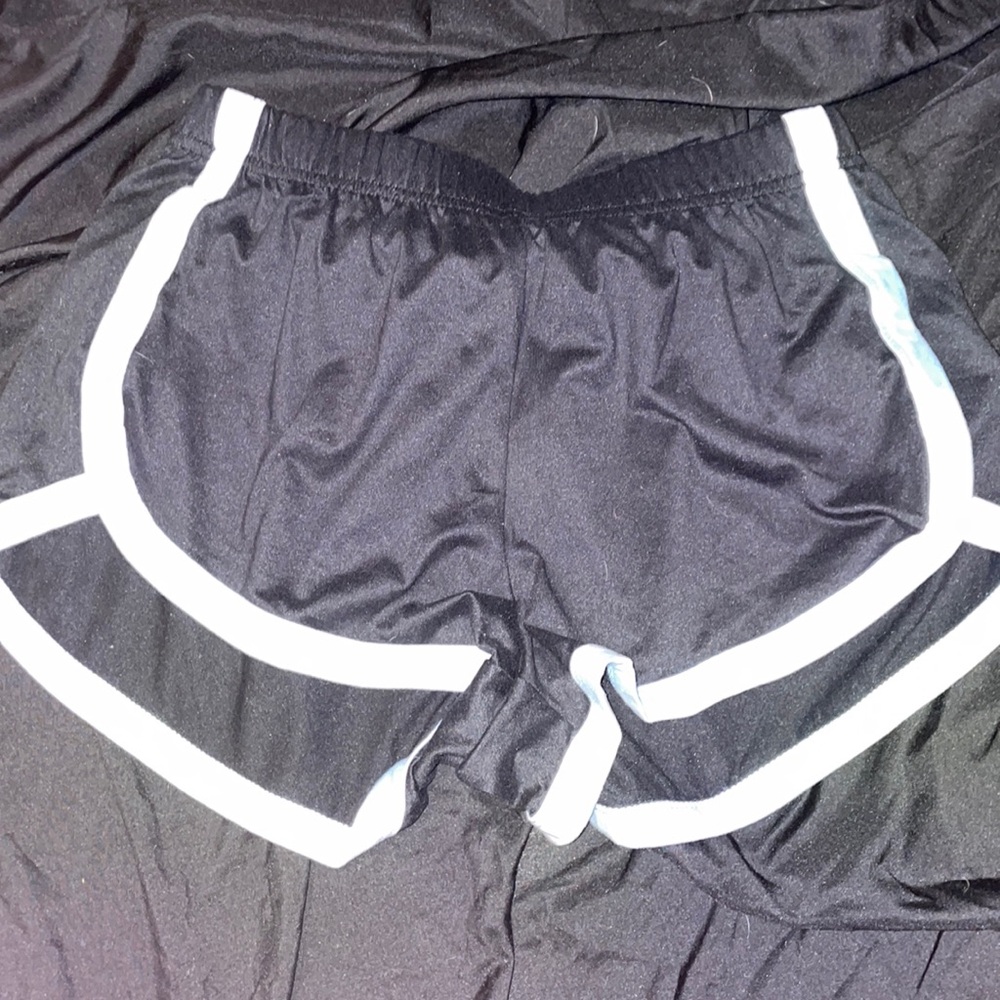 Black/Blue lining shorts